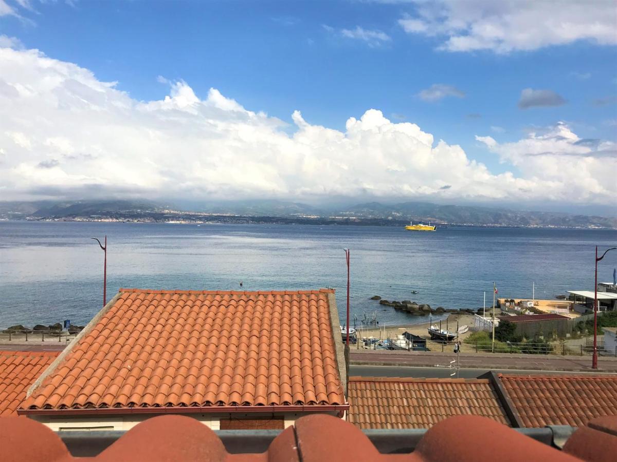 Hotel Vecchia Paradiso - A Un Passo Dal Mare Messina Exterior foto