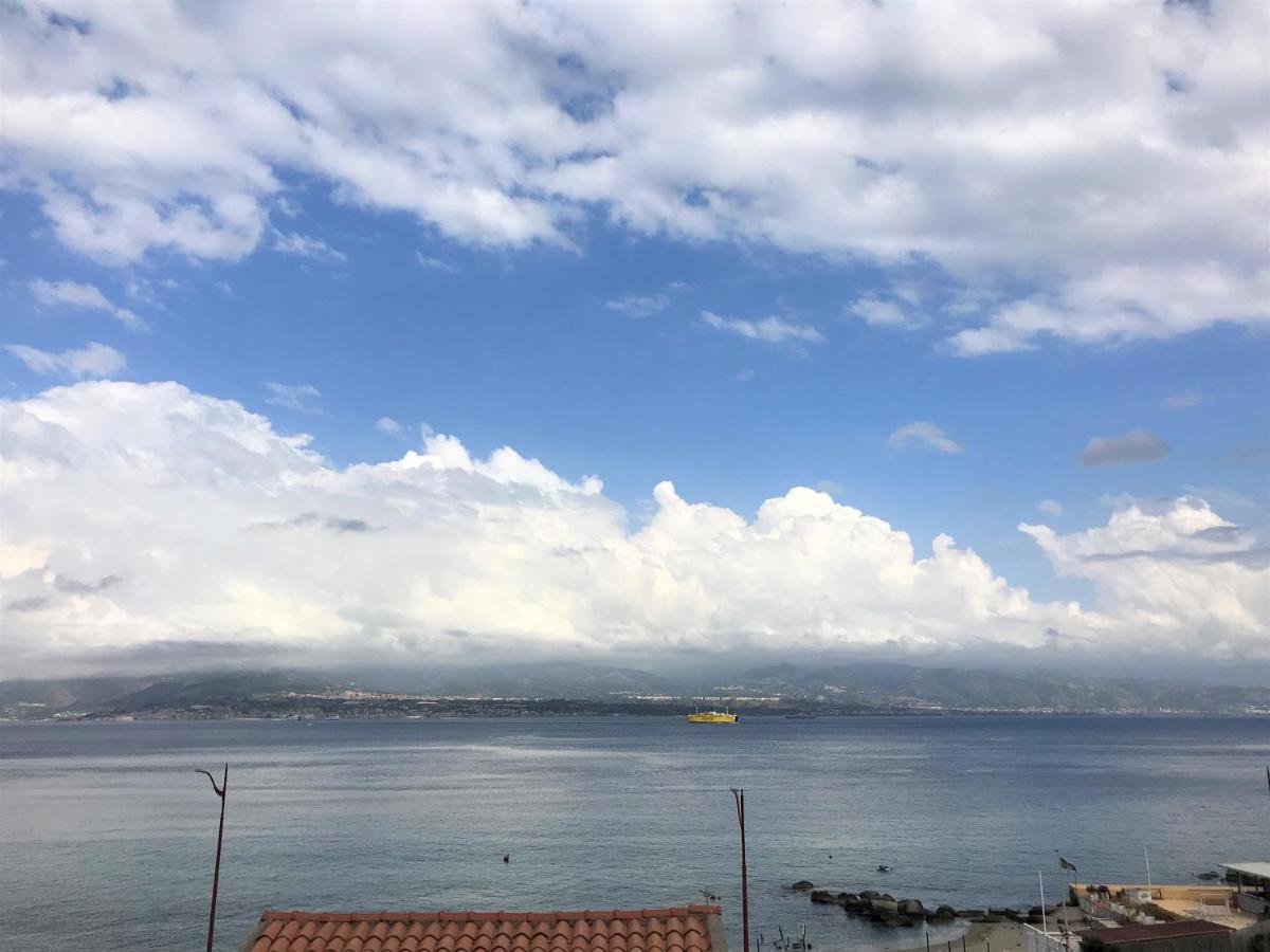 Hotel Vecchia Paradiso - A Un Passo Dal Mare Messina Exterior foto